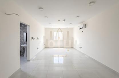 Apartment - 2 Bedrooms - 2 Bathrooms for rent in Najma - Doha
