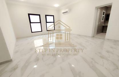 Apartment - 3 Bedrooms - 4 Bathrooms for rent in Anas Street - Fereej Bin Mahmoud North - Fereej Bin Mahmoud - Doha