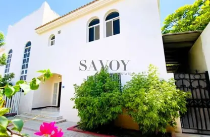 فيلا - 3 غرف نوم - 5 حمامات للايجار في الطريق الدائري الثالث - السد - الدوحة