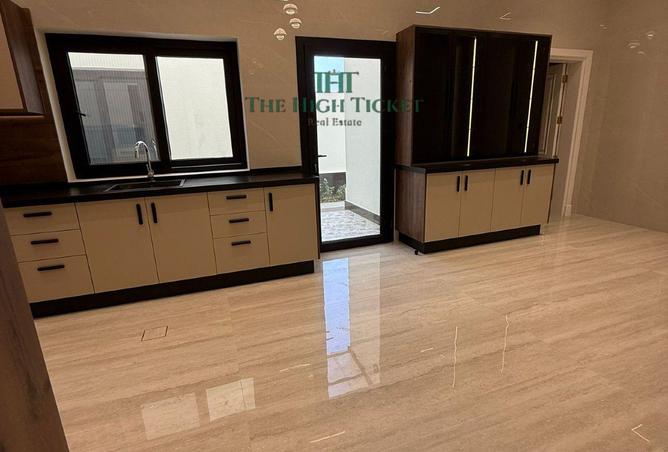 51333200 - Property Image 3