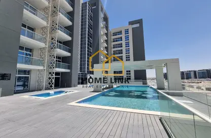 Apartment - 1 Bedroom - 2 Bathrooms for sale in Boulevard View - Yasmeen City - Lusail