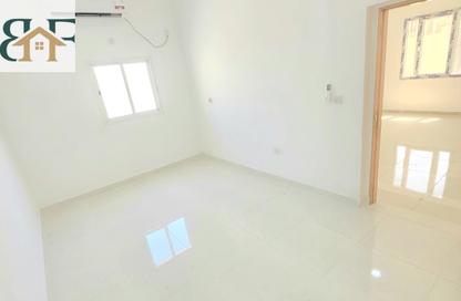 Apartment - Studio - 1 for rent in Al Dafna - Al Dafna - Doha