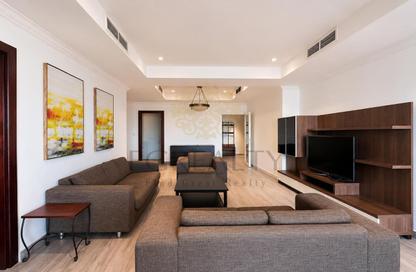 Apartment - 2 Bedrooms - 3 Bathrooms for rent in West Porto Drive - Porto Arabia - The Pearl Island - Doha Apartment - 2 Bedrooms - 3 Bathrooms for rent in West Porto Drive - Porto Arabia - The Pearl Island - Doha