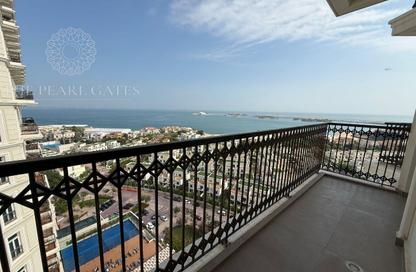 Apartment - 2 Bedrooms - 3 Bathrooms for rent in Floresta Gardens - Floresta Gardens - The Pearl Island - Doha