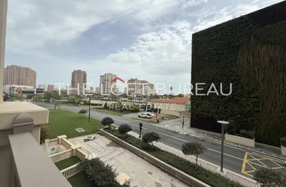 شقة - 3 غرف نوم - 5 حمامات للايجار في ابراج باي - منطقة الأبراج - جزيرة اللؤلؤة - الدوحة