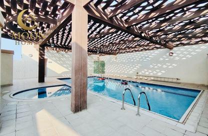 Apartment - 1 Bedroom - 2 Bathrooms for rent in Umm Ghuwailina 4 - Umm Ghuwailina - Doha
