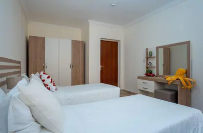 Apartment - 2 Bedrooms - 2 Bathrooms for rent in Ezdan Villages South - Ezdan Village - Al Wakra