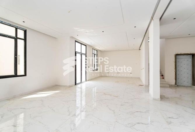 60947386 - Property Image 2