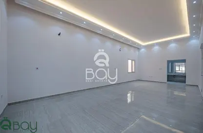 Villa - 7 Bedrooms - 7+ Bathrooms for sale in Umm Qarn - Al Daayen