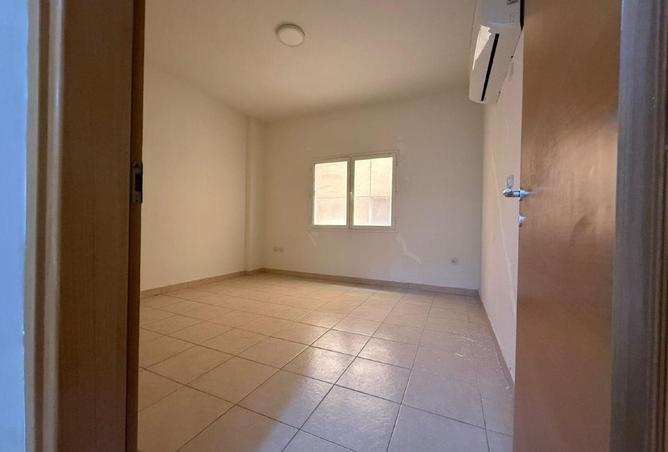 53569834 - Property Main Image