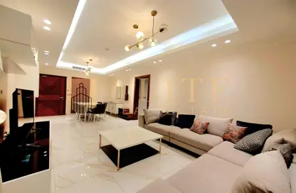 Apartment - 2 Bedrooms - 2 Bathrooms for rent in Giardino Apartments - The Pearl Island - Doha