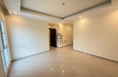 Apartment - 3 Bedrooms - 3 Bathrooms for rent in Thabit Bin Zaid Street - Al Mansoura - Doha
