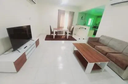 Apartment - 1 Bedroom - 1 Bathroom for rent in Umm Ghuwailina 4 - Umm Ghuwailina - Doha