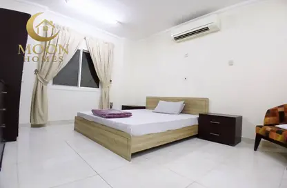 Apartment - Studio - 1 Bathroom for rent in Umm Ghuwailina 4 - Umm Ghuwailina - Doha