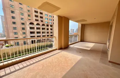 Apartment - 1 Bedroom - 2 Bathrooms for rent in East Porto Drive - Porto Arabia - The Pearl Island - Doha Apartment - 1 Bedroom - 2 Bathrooms for rent in East Porto Drive - Porto Arabia - The Pearl Island - Doha