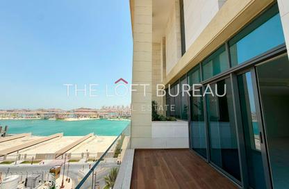 Duplex - 4 Bedrooms - 6 Bathrooms for sale in Crystal Residence - Gewan Island - The Pearl Island - Doha