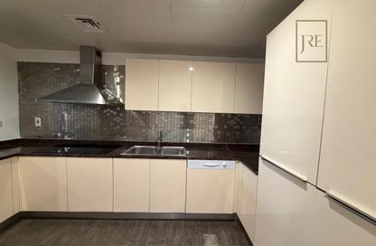 Apartment - 1 Bedroom - 2 Bathrooms for rent in East Porto Drive - Porto Arabia - The Pearl Island - Doha