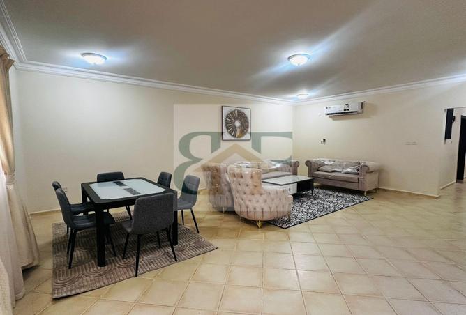 1007611 - Property Image 2