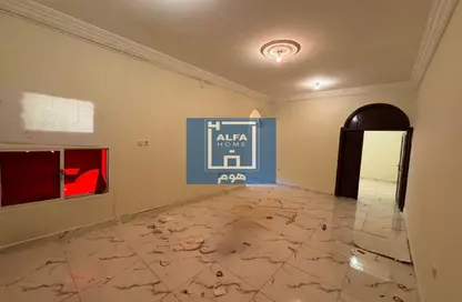 شقة - 3 غرف نوم - 2 حمامات للايجار في شارع المطار القديم - طريق المطار القديم - الدوحة