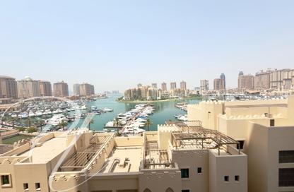 شقة - 2 غرف نوم - 3 حمامات للايجار في برج 18 - بورتو أرابيا - جزيرة اللؤلؤة - الدوحة