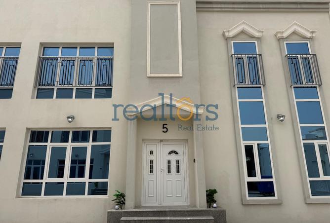 54151809 - Property Image 2