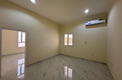 Apartment - 1 Bedroom - 1 Bathroom for rent in West Bay - West Bay - Doha