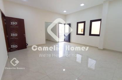 Villa - 5 Bedrooms - 4 Bathrooms for rent in Al Markhiya Street - Al Markhiya - Doha