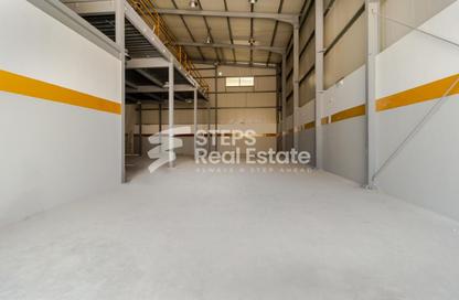 Warehouse - Studio for rent in East Industrial Street - Birkat Al Awamer - Al Wakra