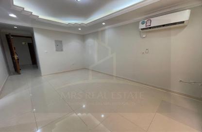 Apartment - 2 Bedrooms - 2 Bathrooms for rent in Al Sadd Road - Al Sadd - Doha
