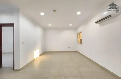 Apartment - 2 Bedrooms - 2 Bathrooms for rent in Al Sadd Road - Al Sadd - Doha