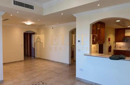 Apartment - 2 Bedrooms - 2 Bathrooms for rent in Two Porto Arabia - Porto Arabia - The Pearl Island - Doha