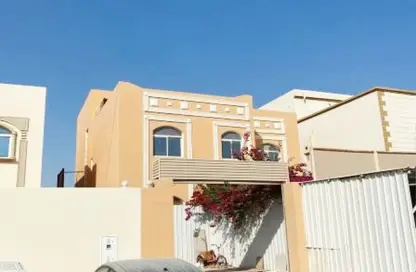 Villa - 5 Bathrooms for sale in Umm Salal Ali - Umm Salal Ali - Doha
