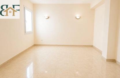 Apartment - 2 Bedrooms - 2 Bathrooms for rent in Al Mansoura - Al Mansoura - Doha