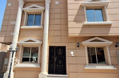 Villa - 5 - 4 for rent in Souk Al gharaffa - Al Gharrafa - Doha