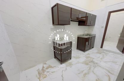 Villa - 2 Bedrooms - 1 Bathroom for rent in Al Sailiya - Al Sailiya - Doha