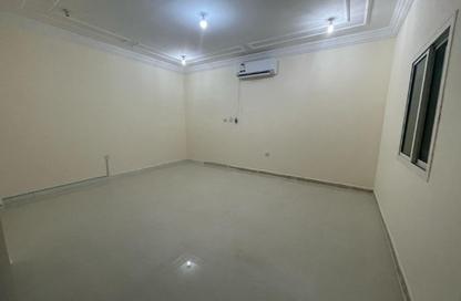 Apartment - Studio - 1 for rent in Muaither North - Muaither Area - Doha