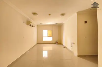 Apartment - 2 Bedrooms - 2 Bathrooms for rent in Al Mansoura - Al Mansoura - Doha