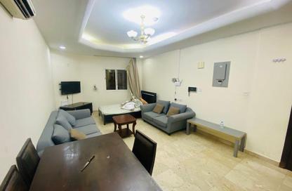 Apartment - 2 Bedrooms - 2 Bathrooms for rent in Bin Omran 46 - Fereej Bin Omran - Doha