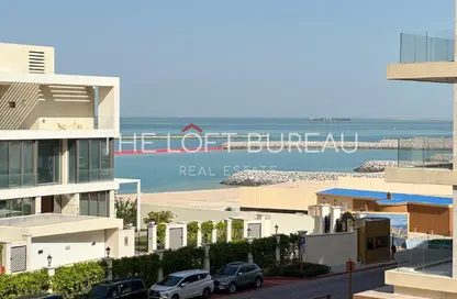 Apartment - 2 Bedrooms - 3 Bathrooms for rent in Crystal Residence - Gewan Island - The Pearl Island - Doha