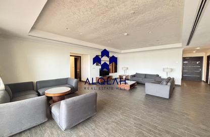 Apartment - 2 Bedrooms - 3 Bathrooms for rent in East Porto Drive - Porto Arabia - The Pearl Island - Doha