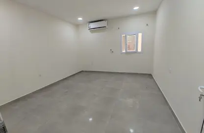Villa - 1 Bedroom - 1 Bathroom for rent in Old Airport Road - Old Airport Road - Doha