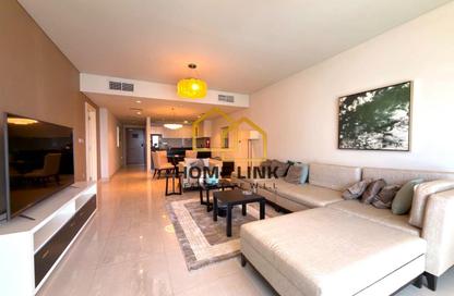 Apartment - 1 Bedroom - 2 Bathrooms for rent in Marina Residences 195 - Marina District - Lusail