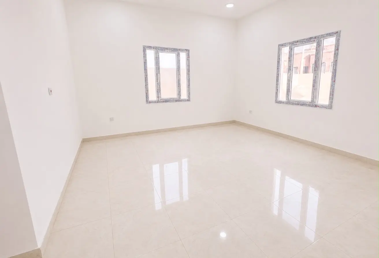 60056015 - Property Main Image