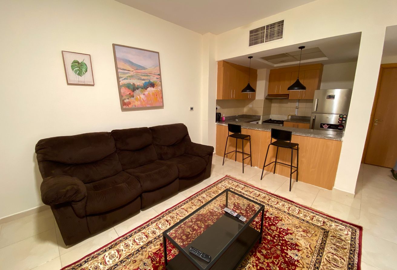 1 BHK Fully Furnished Apartment | Fox Hills thumbnail 5