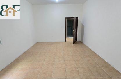 Apartment - 3 Bedrooms - 2 Bathrooms for rent in Muntazah 7 - Al Muntazah - Doha
