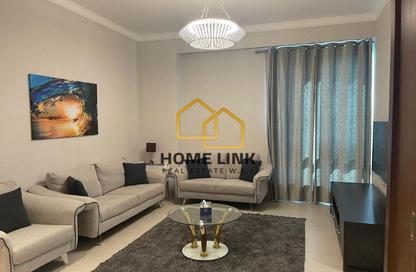 Apartment - 1 Bedroom - 2 Bathrooms for sale in Viva East - Viva Bahriyah - The Pearl Island - Doha