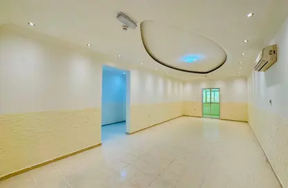 شقة - 3 غرف نوم - 2 حمامات للايجار في منطقة مويثر - الريان - الدوحة