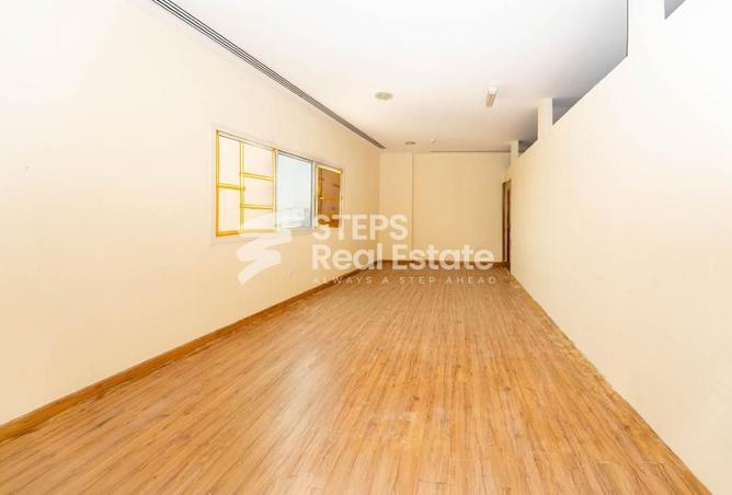 61673376 - Property Main Image