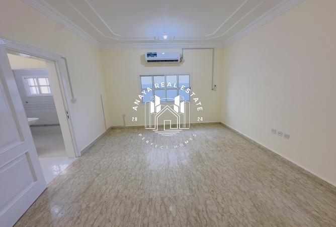 55942757 - Property Main Image
