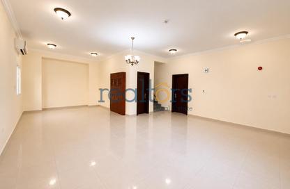 مجمع سكني - 5 غرف نوم - 5 حمامات للايجار في شارع بو هامو - أبو هامور - الدوحة مجمع سكني - 5 غرف نوم - 5 حمامات للايجار في شارع بو هامو - أبو هامور - الدوحة
